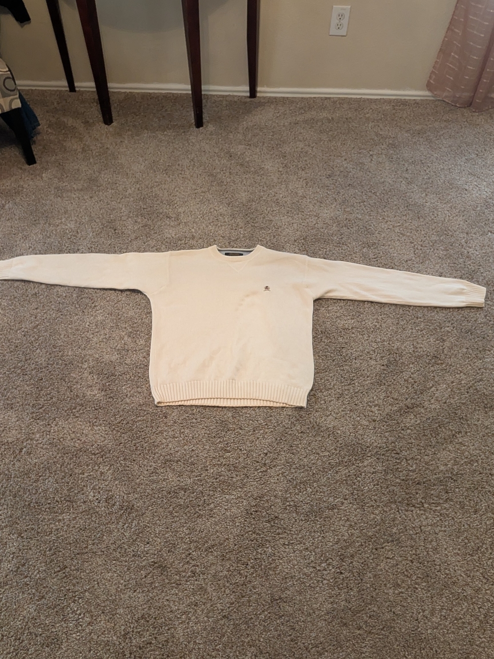 Vintage Tommy Hilfiger Crest Logo Cream Knit Sweater Size L
